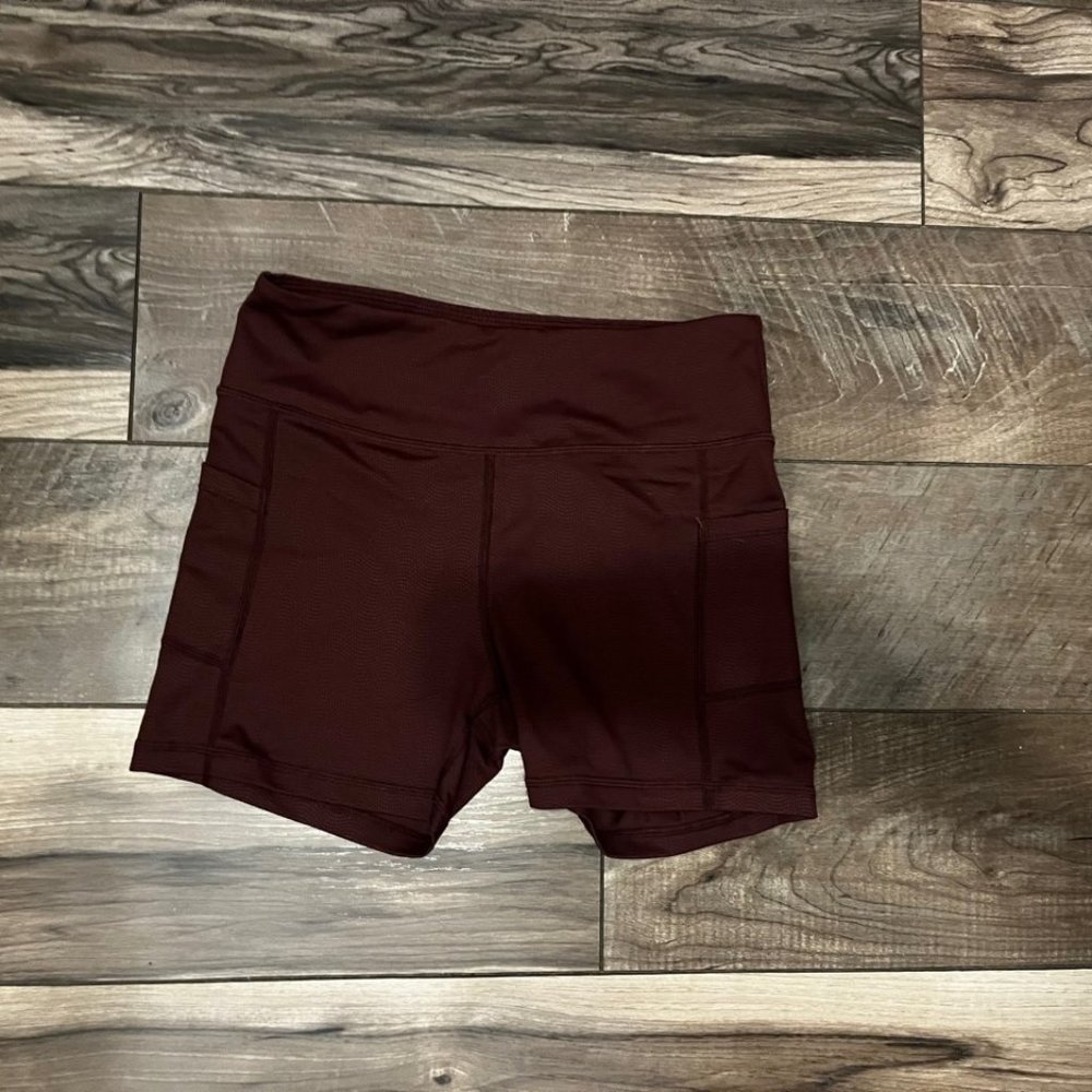 Zyia Maroon Light n Tight Hustle Shorts 4"